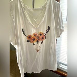 White floral skull shirt